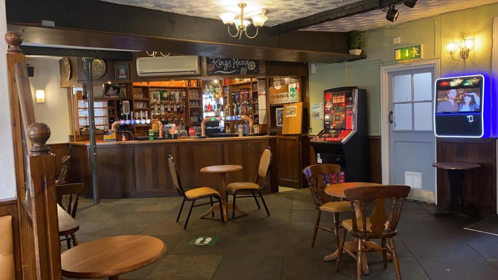 The Kings Head Hotel Abergavenny Exteriör bild