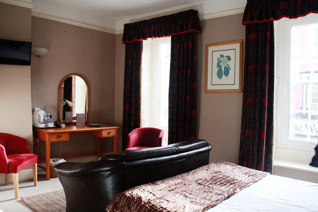 The Kings Head Hotel Abergavenny Exteriör bild