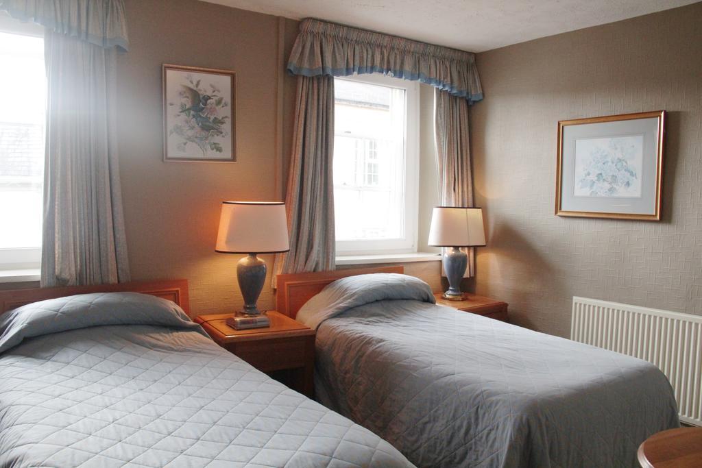 The Kings Head Hotel Abergavenny Exteriör bild